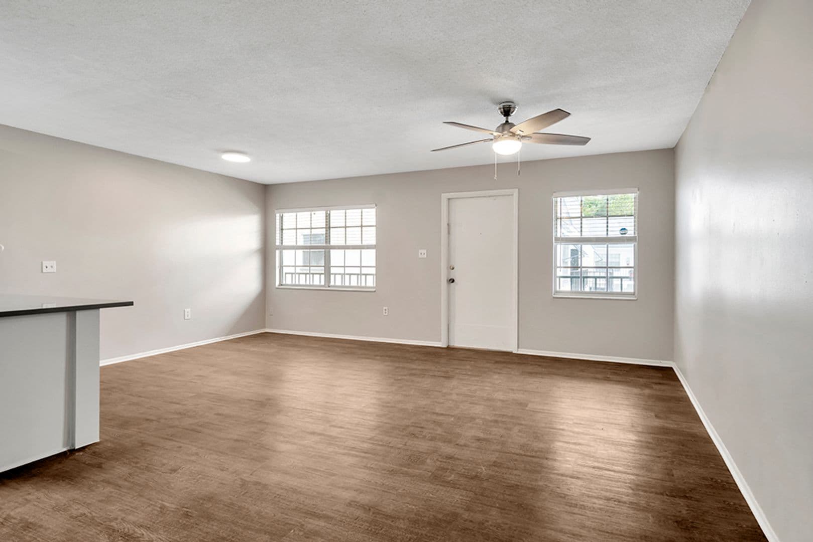 Tampa Apartment: 3602 S MacDill Ave
