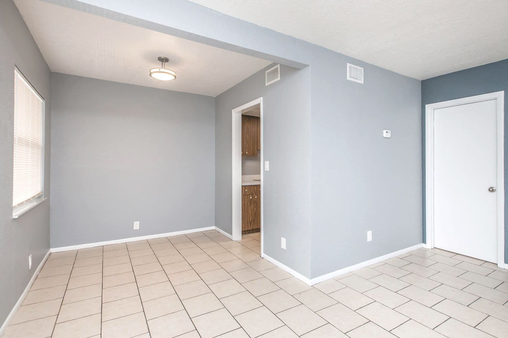 St Petersburg Apartment: 3556 66th Street N