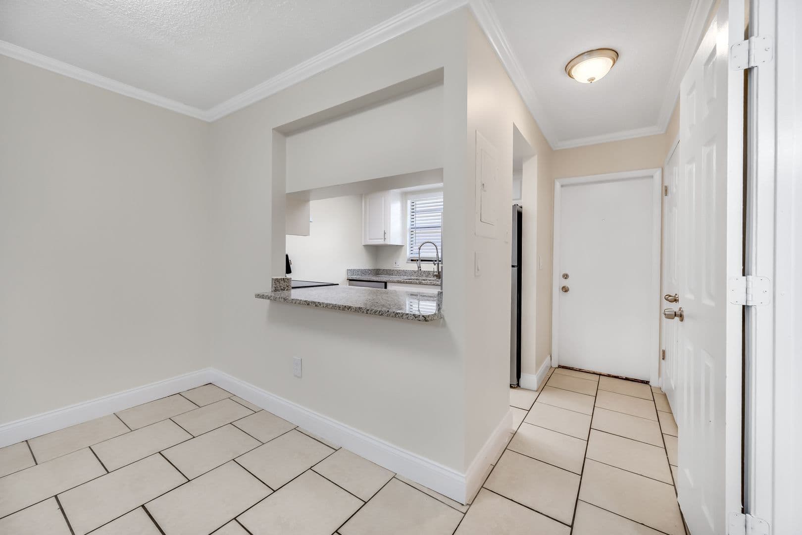 Tampa Townhome: 6119 Memorial Hwy