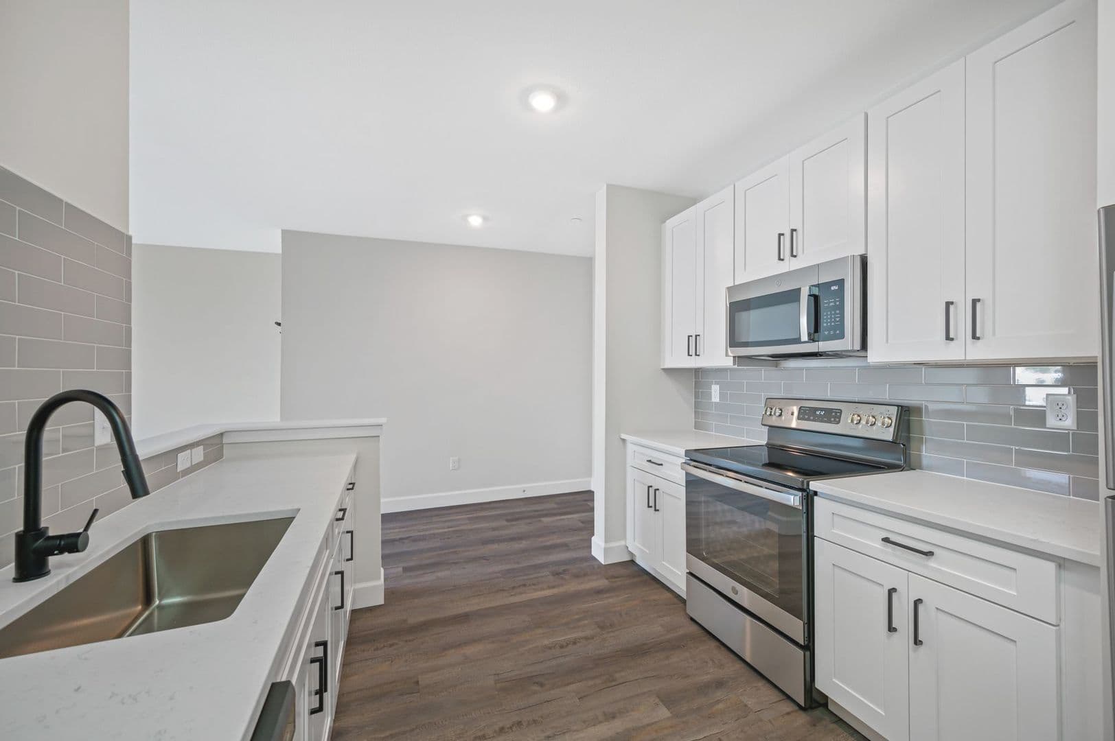 St Petersburg Apartment: 357 5th Street South