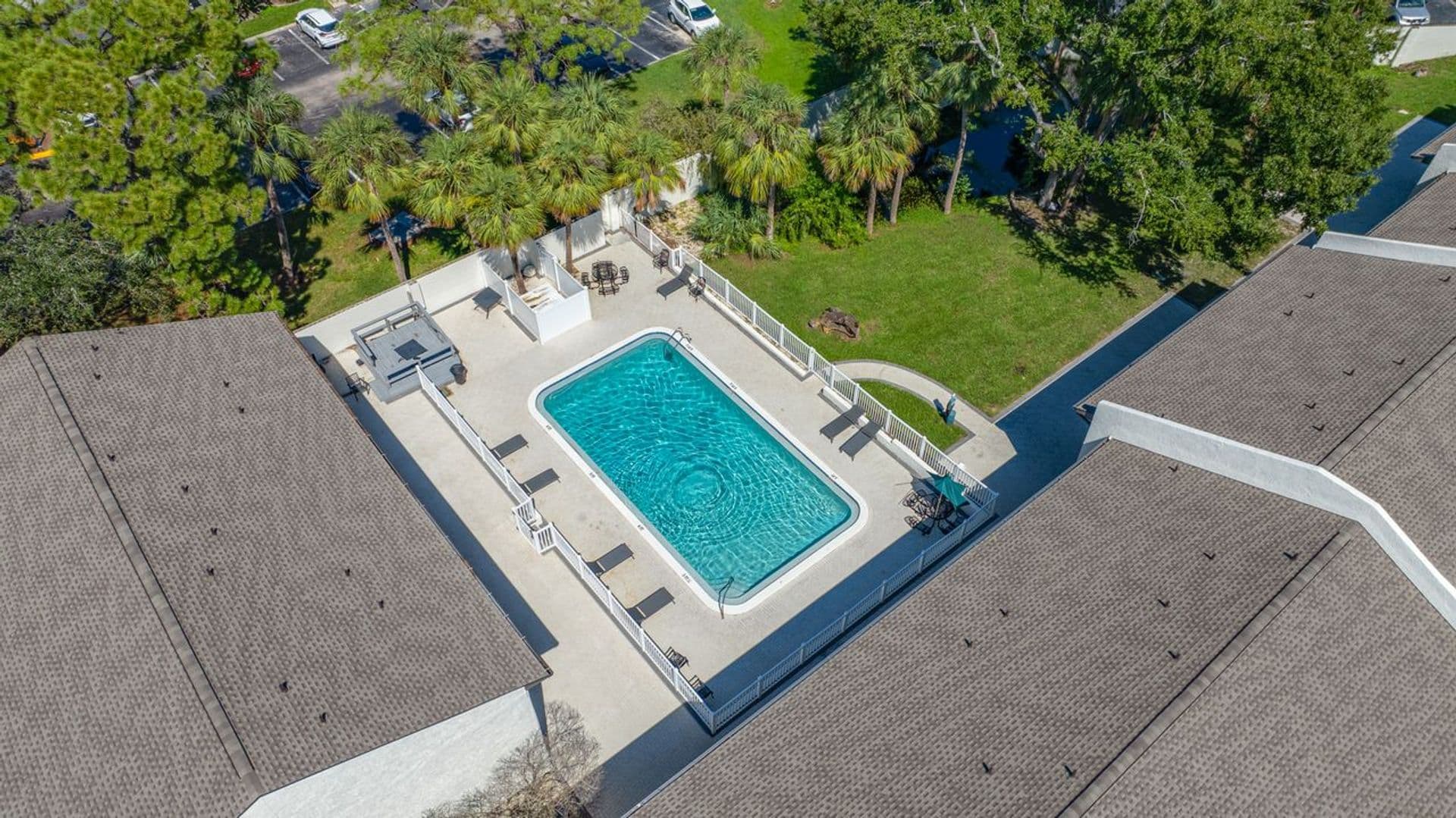 Tampa Townhome: 6119 Memorial Hwy