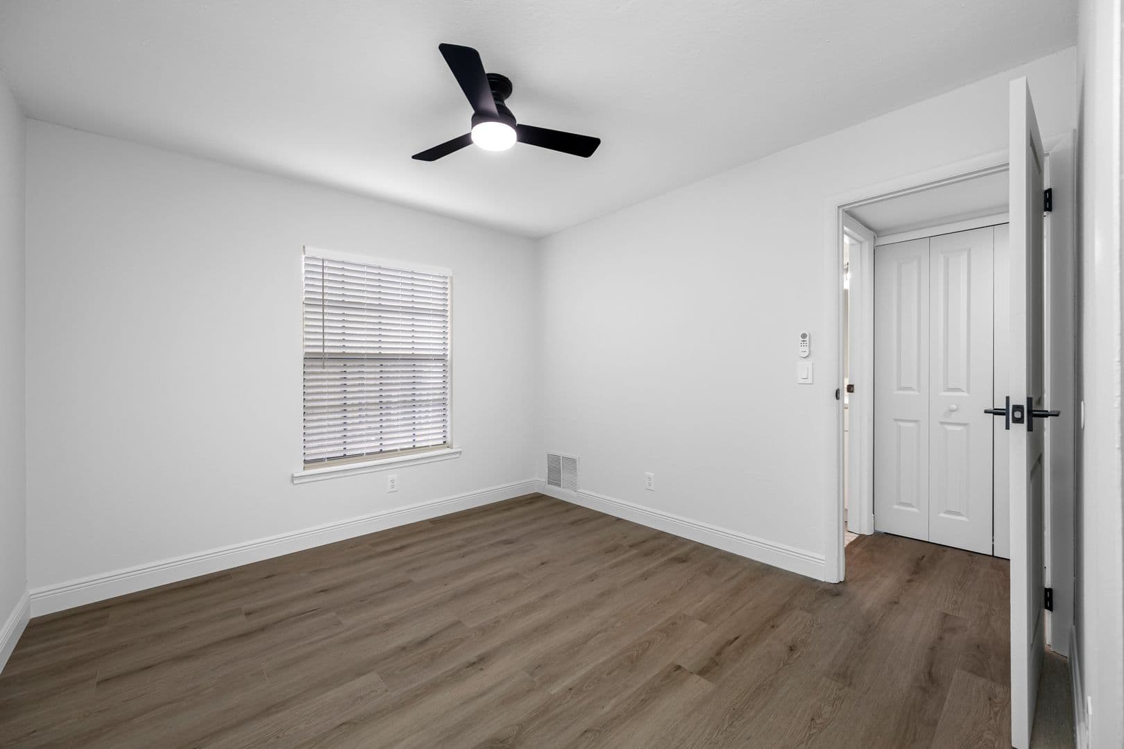 Pinellas Park Apartment: 7200 63rd St N