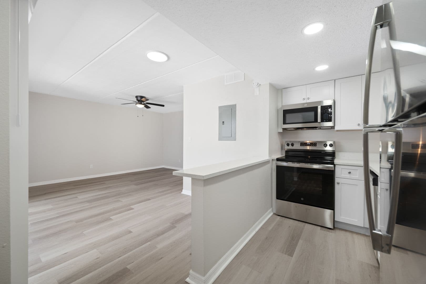 St Pete Beach Apartment: 8012 Blind Pass Rd