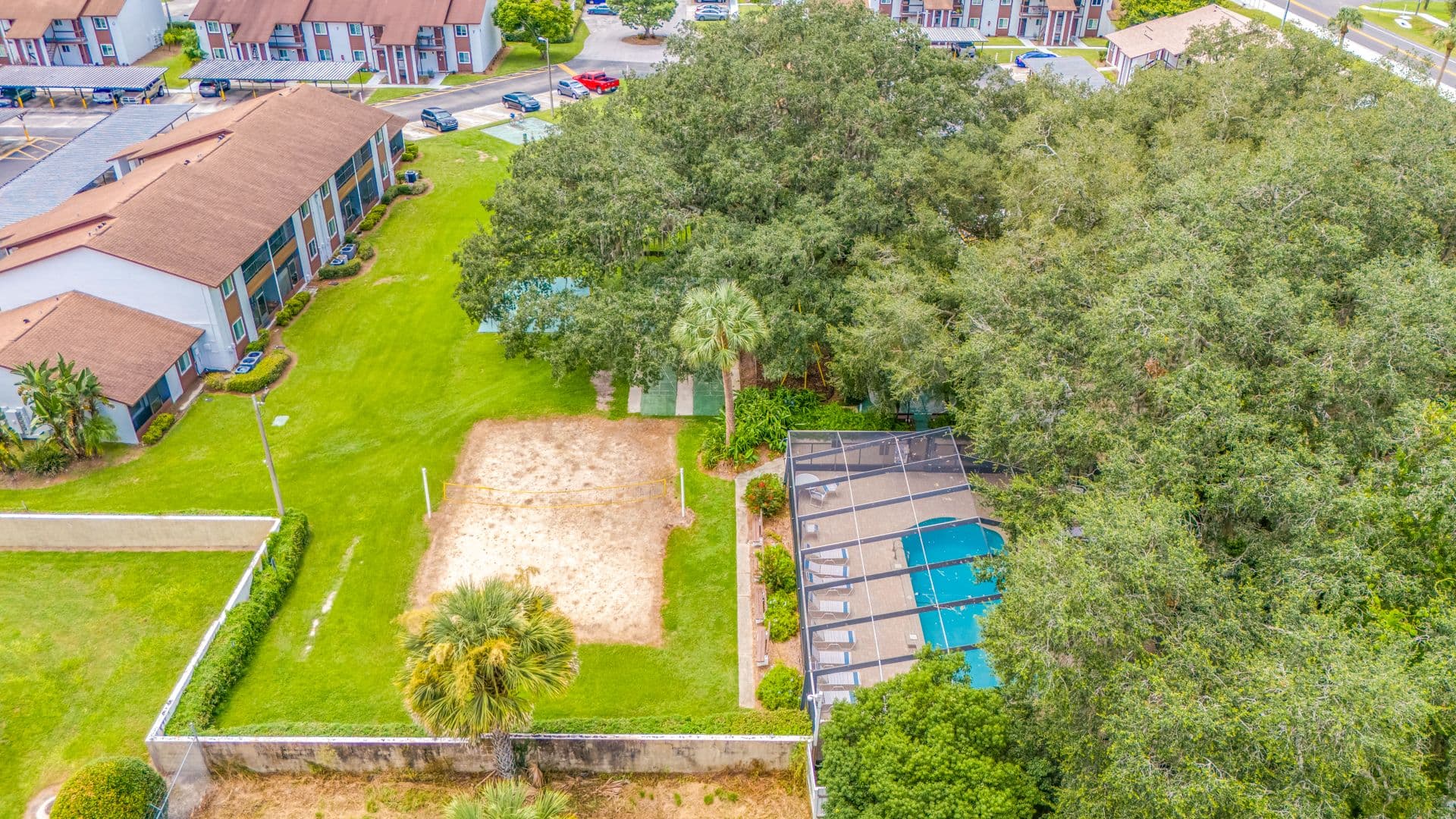 Zephyrhills Apartment: 39132 County Road 54