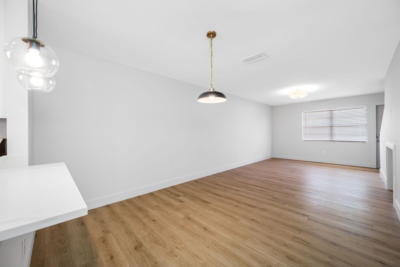 Tampa Townhome: 6119 Memorial Hwy