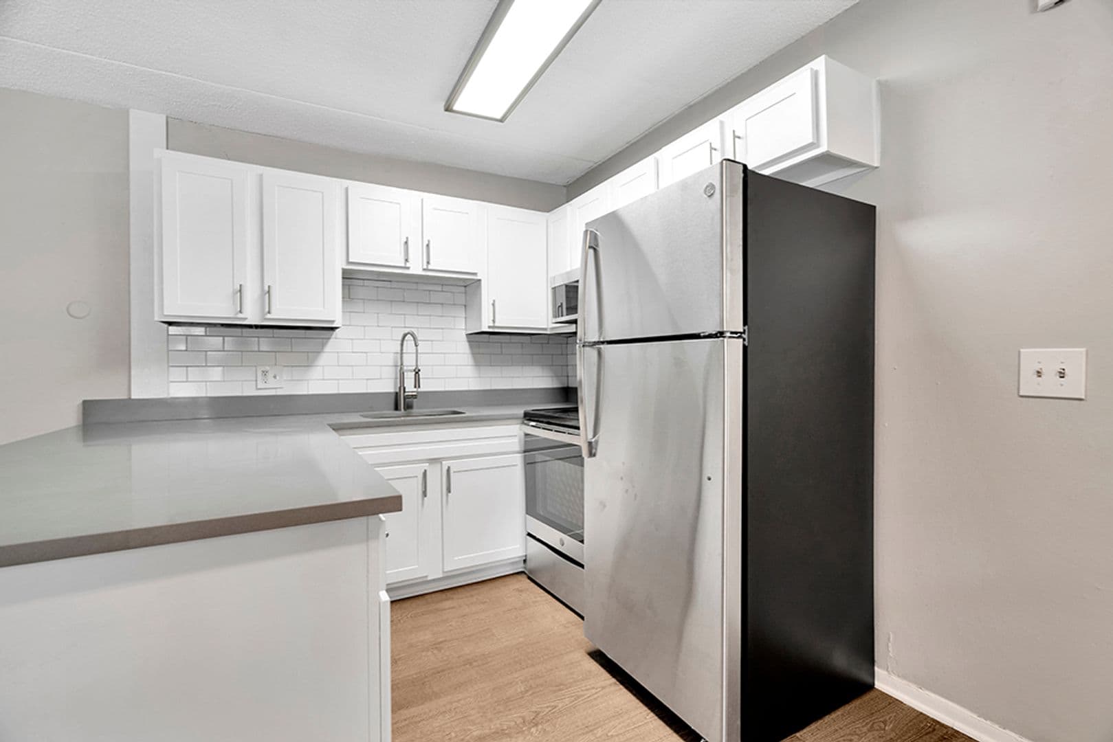 Tampa Apartment: 3602 S MacDill Ave