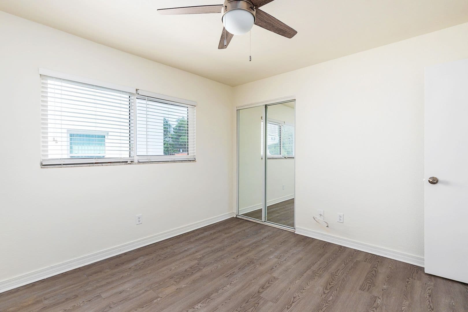 Clearwater Apartment: 1142 Sunset Point Rd