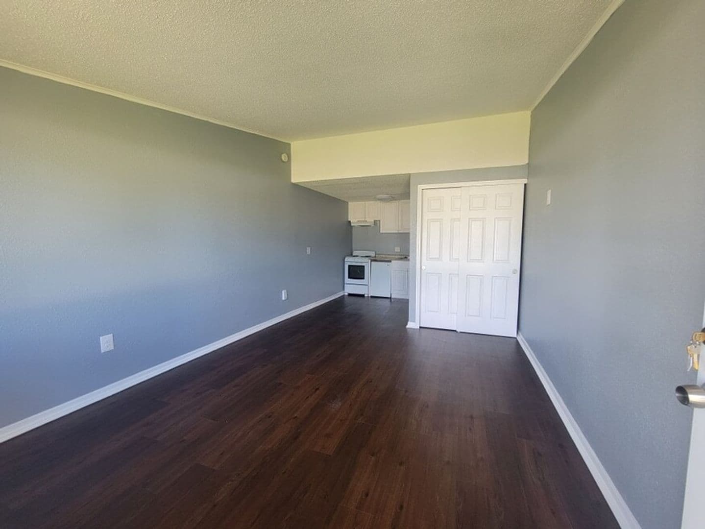 Apollo Beach Apartment: 349 Apollo Beach Blvd