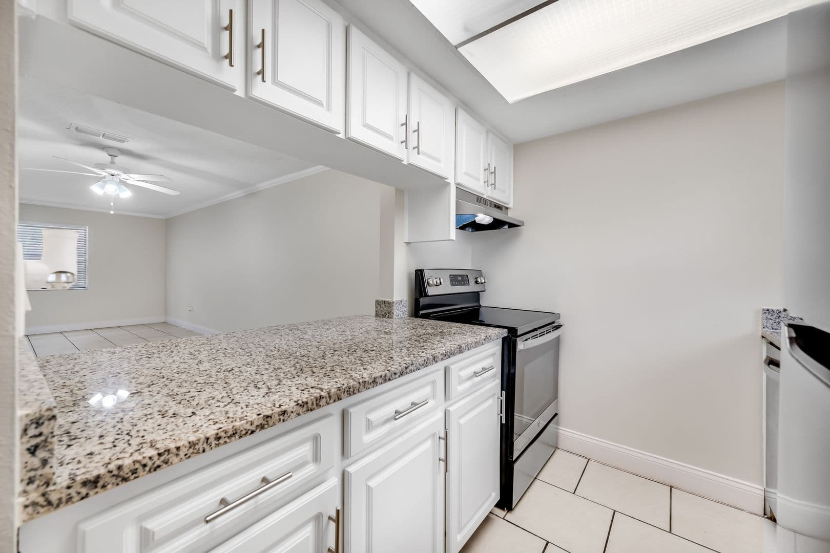 Tampa Townhome: 6119 Memorial Hwy