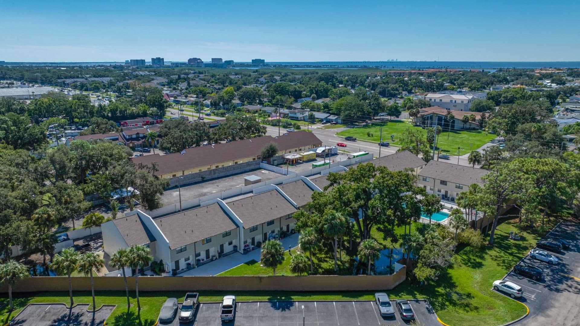 Tampa Townhome: 6119 Memorial Hwy