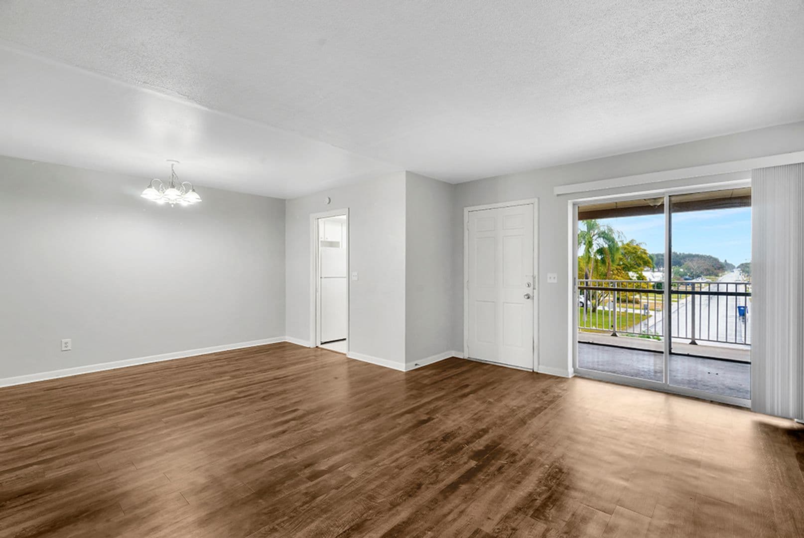 Palm Harbor Apartment: 30 Liberty Way