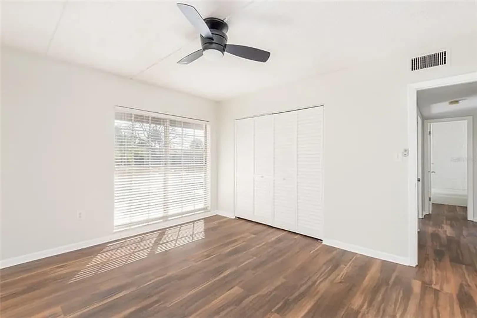 Tampa Apartment: 3211 W De Leon St