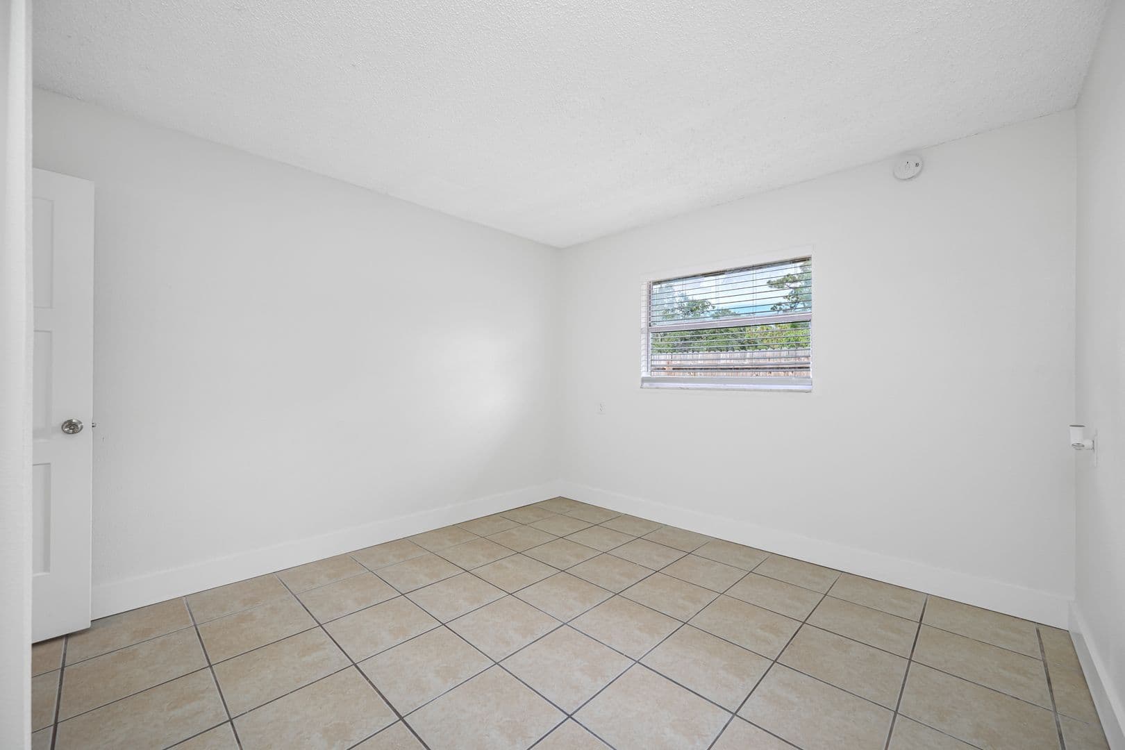 St Petersburg Apartment: 500 89th Avenue N