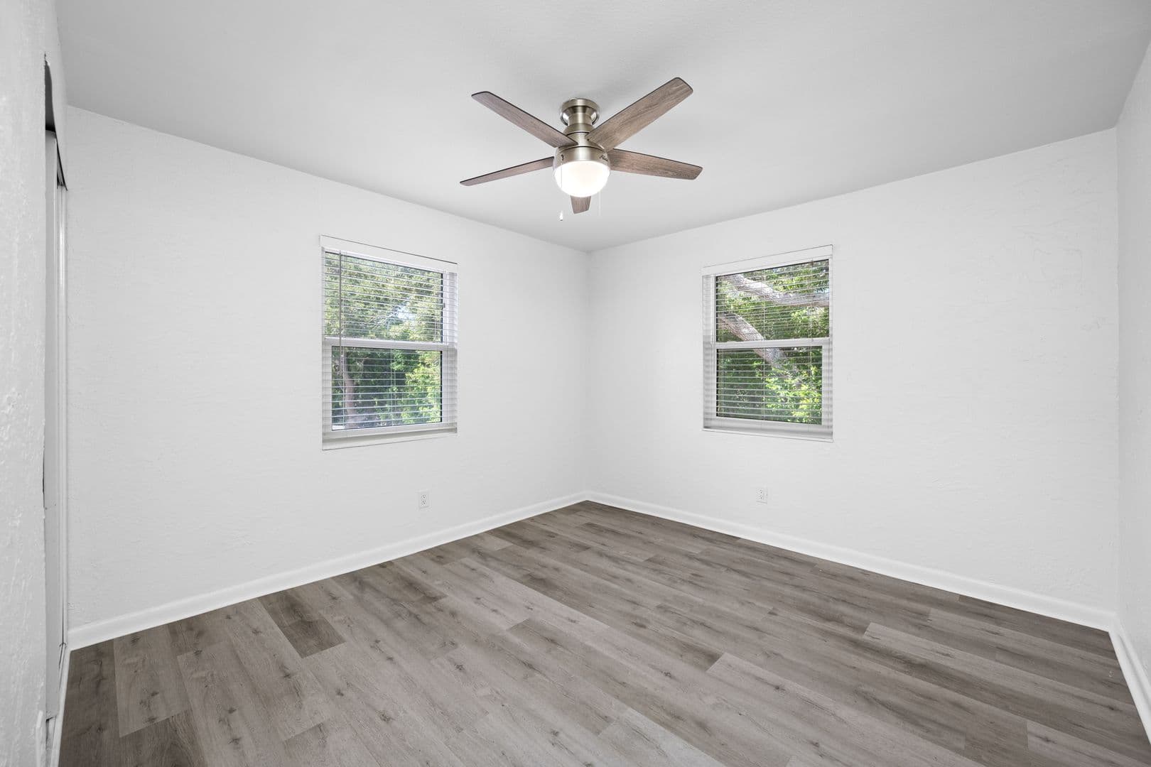 Clearwater Apartment: 1142 Sunset Point Rd