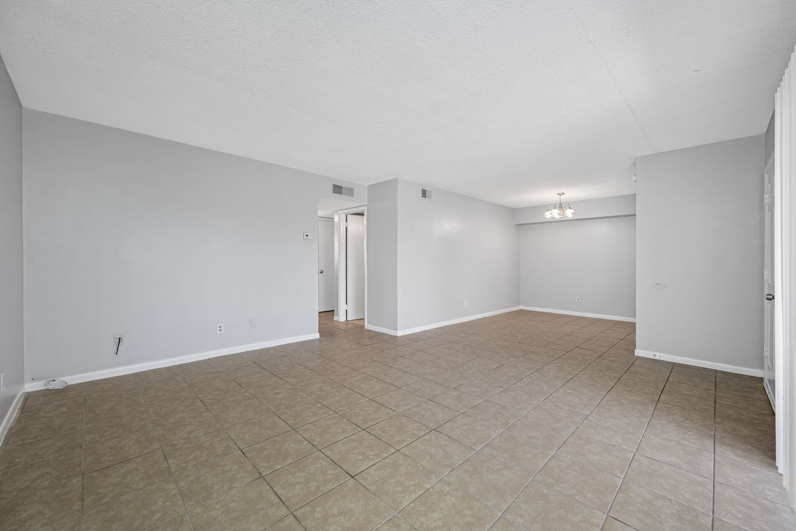 Palm Harbor Apartment: 30 Liberty Way