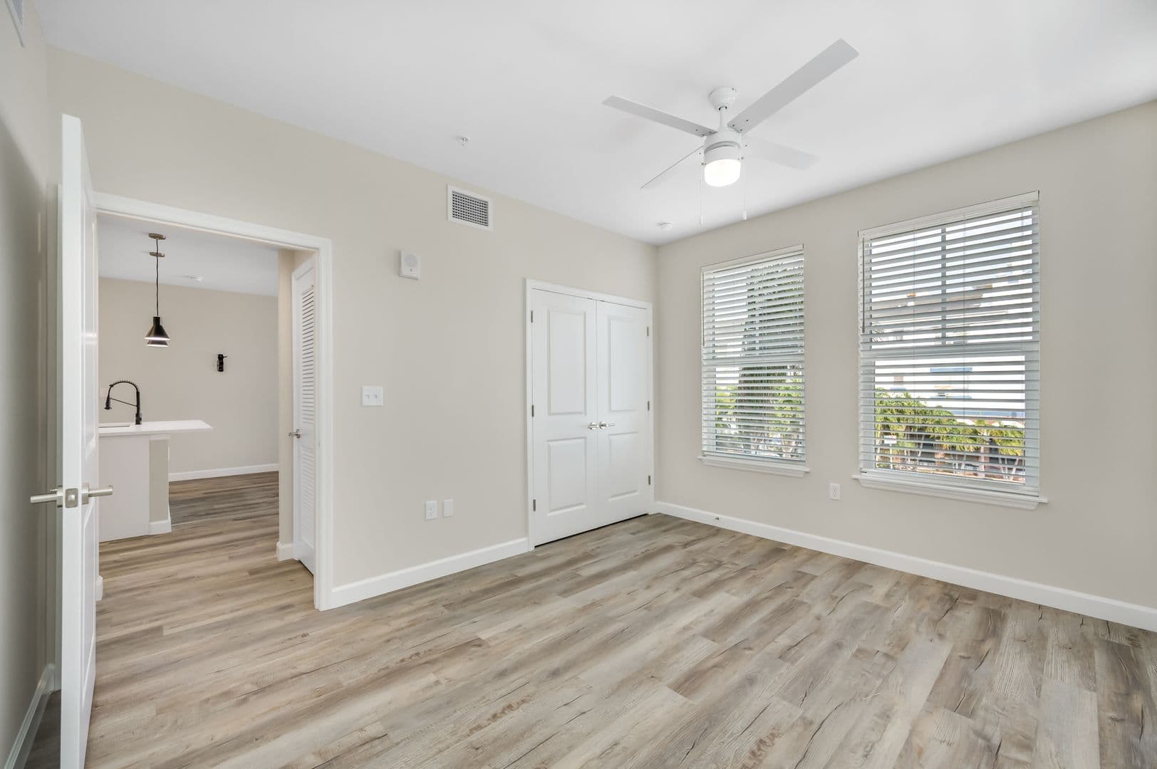 St. Petersburg Apartment: 700 3rd Ave South