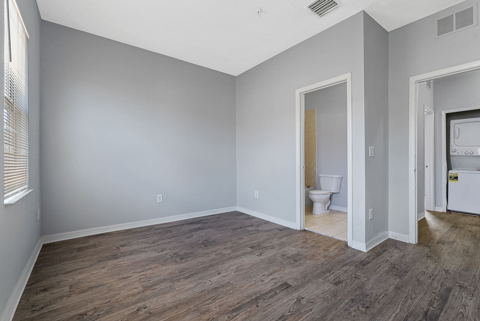 Tampa Apartment: 5709 Las Ventanas Dr