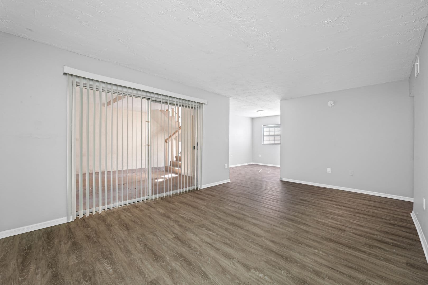 Largo Apartment: 1500 W Bay Dr
