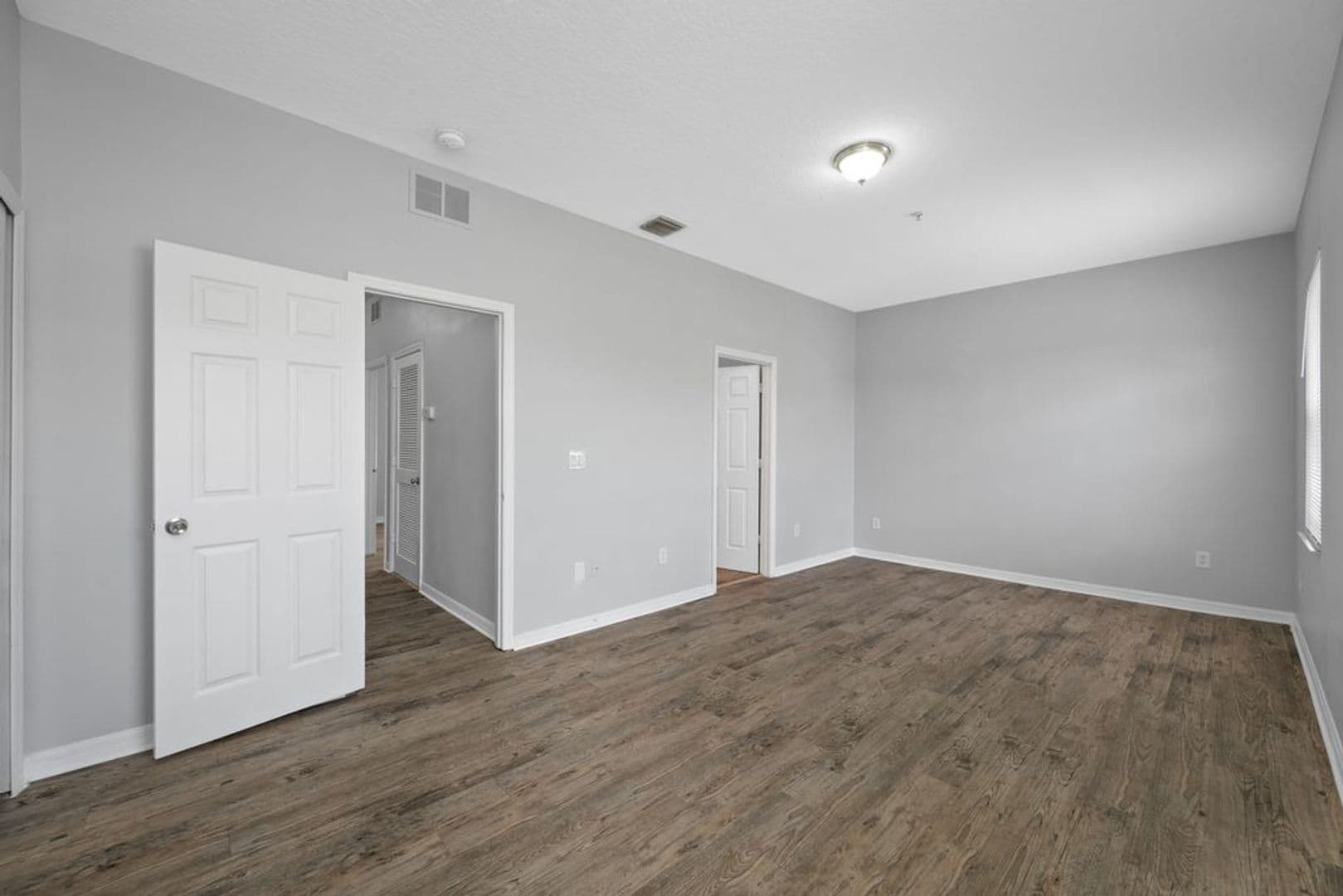 Tampa Apartment: 5709 Las Ventanas Dr