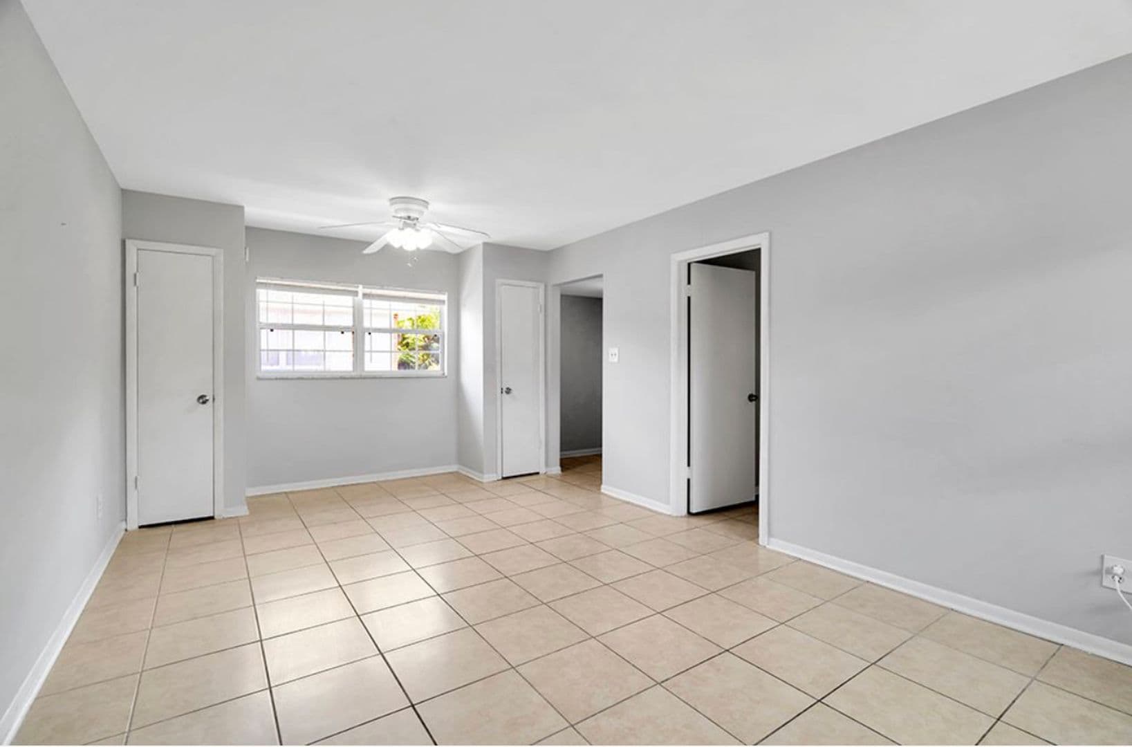 Tampa Apartment: 211 Danube Ave