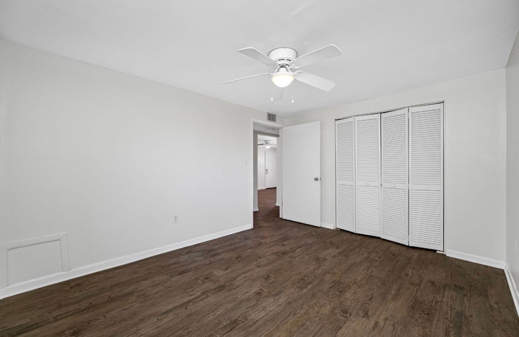 Tampa Apartment: 3211 W De Leon St