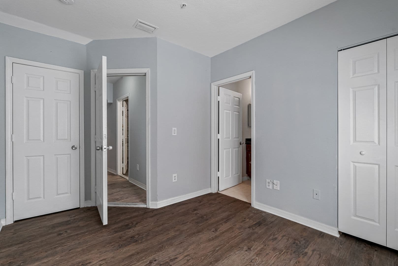 Tampa Apartment: 5709 Las Ventanas Dr