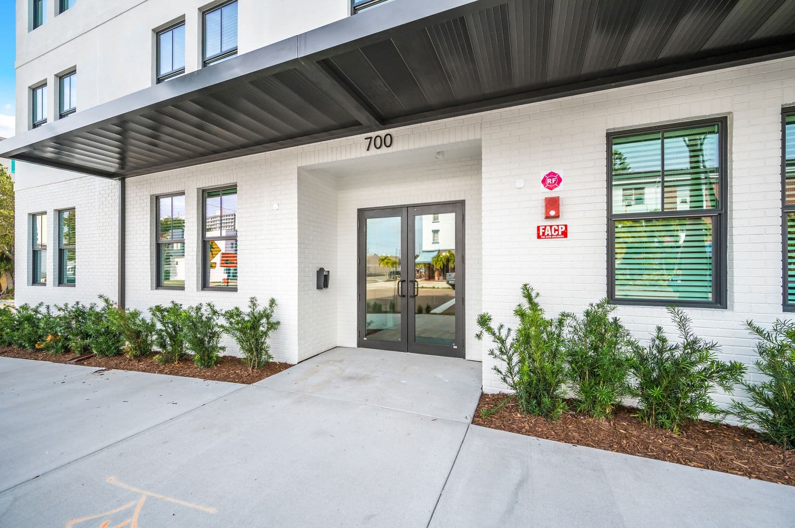 St. Petersburg Apartment: 700 3rd Ave South