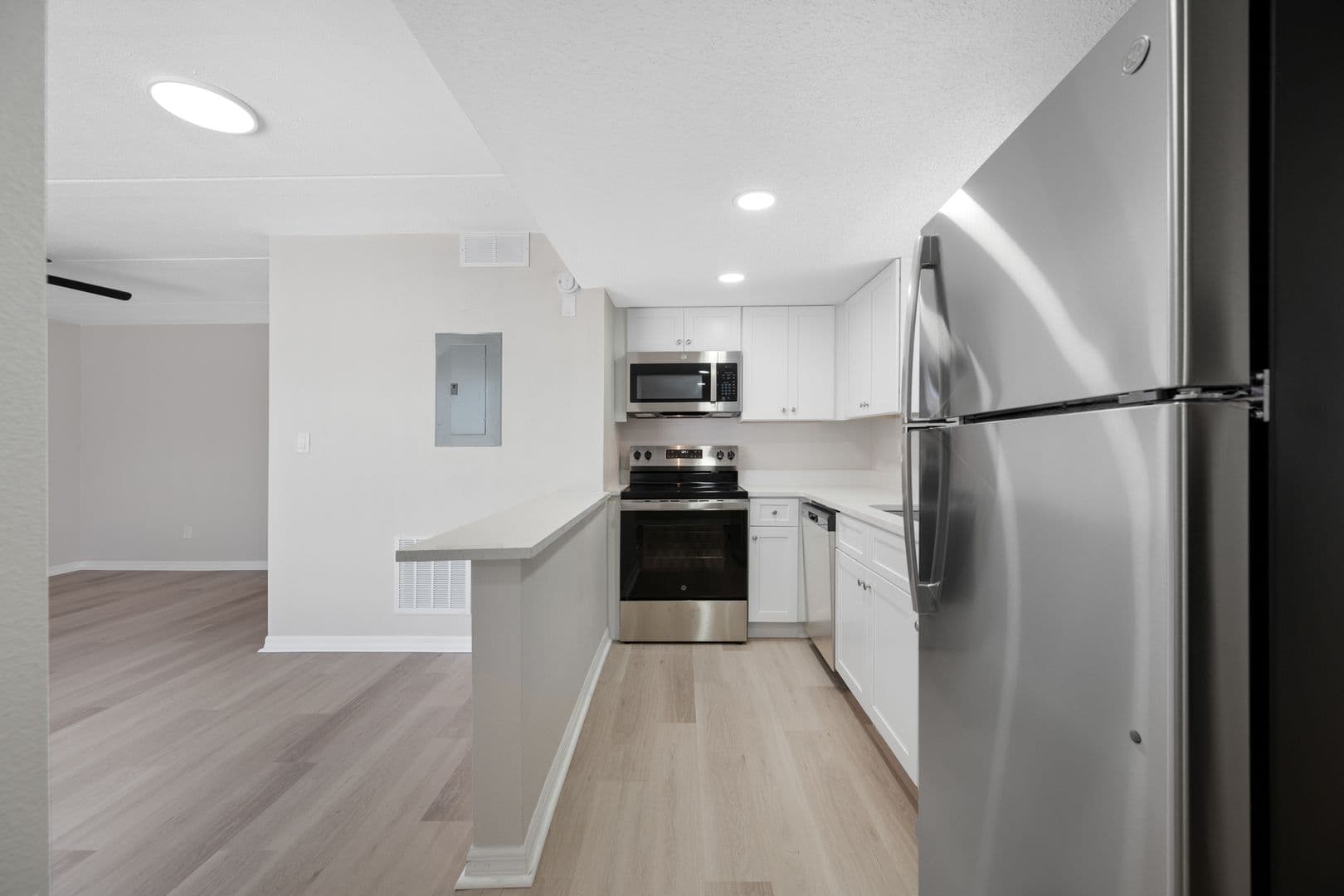 St Pete Beach Apartment: 8012 Blind Pass Rd