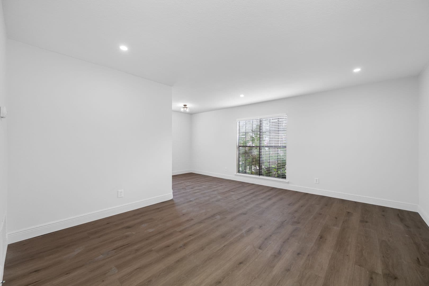 Pinellas Park Apartment: 7200 63rd St N