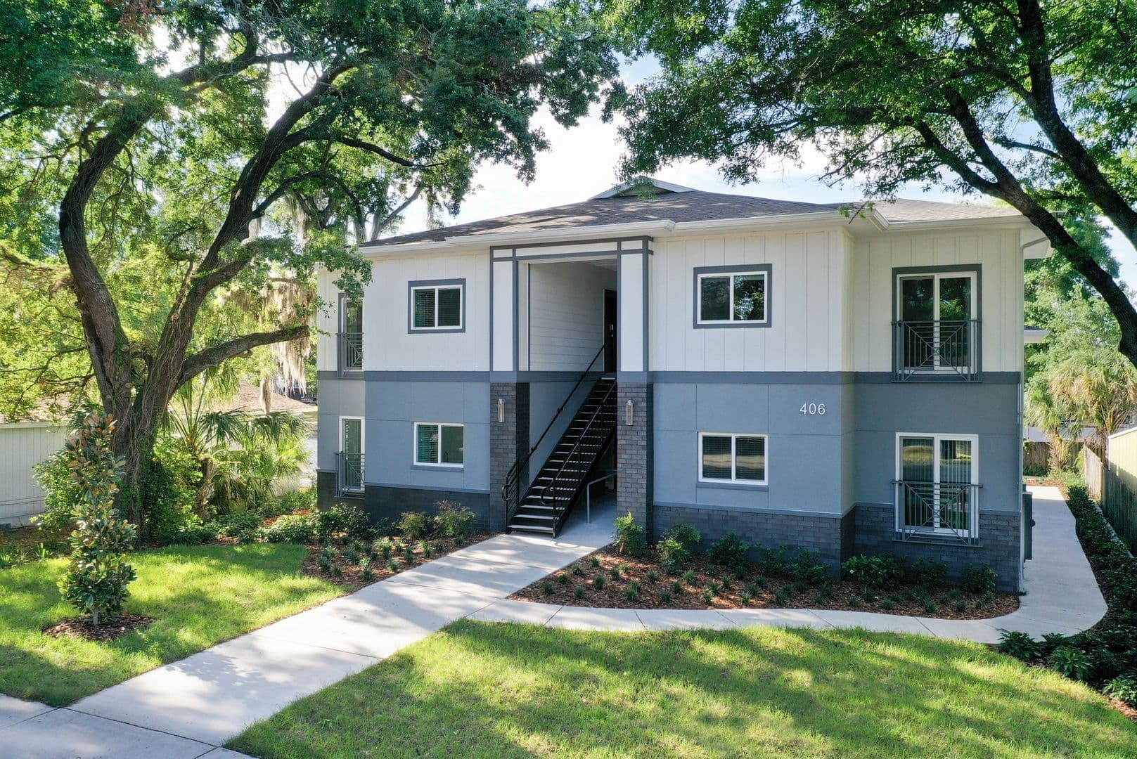 Tampa Apartment: 406 W Amelia Ave