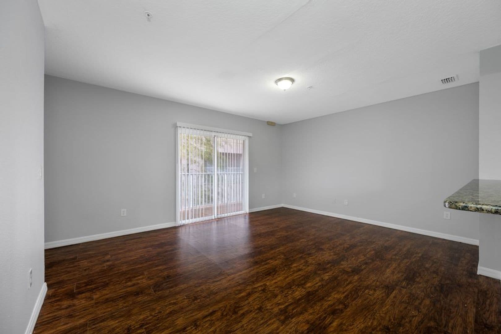 Tampa Apartment: 5709 Las Ventanas Dr