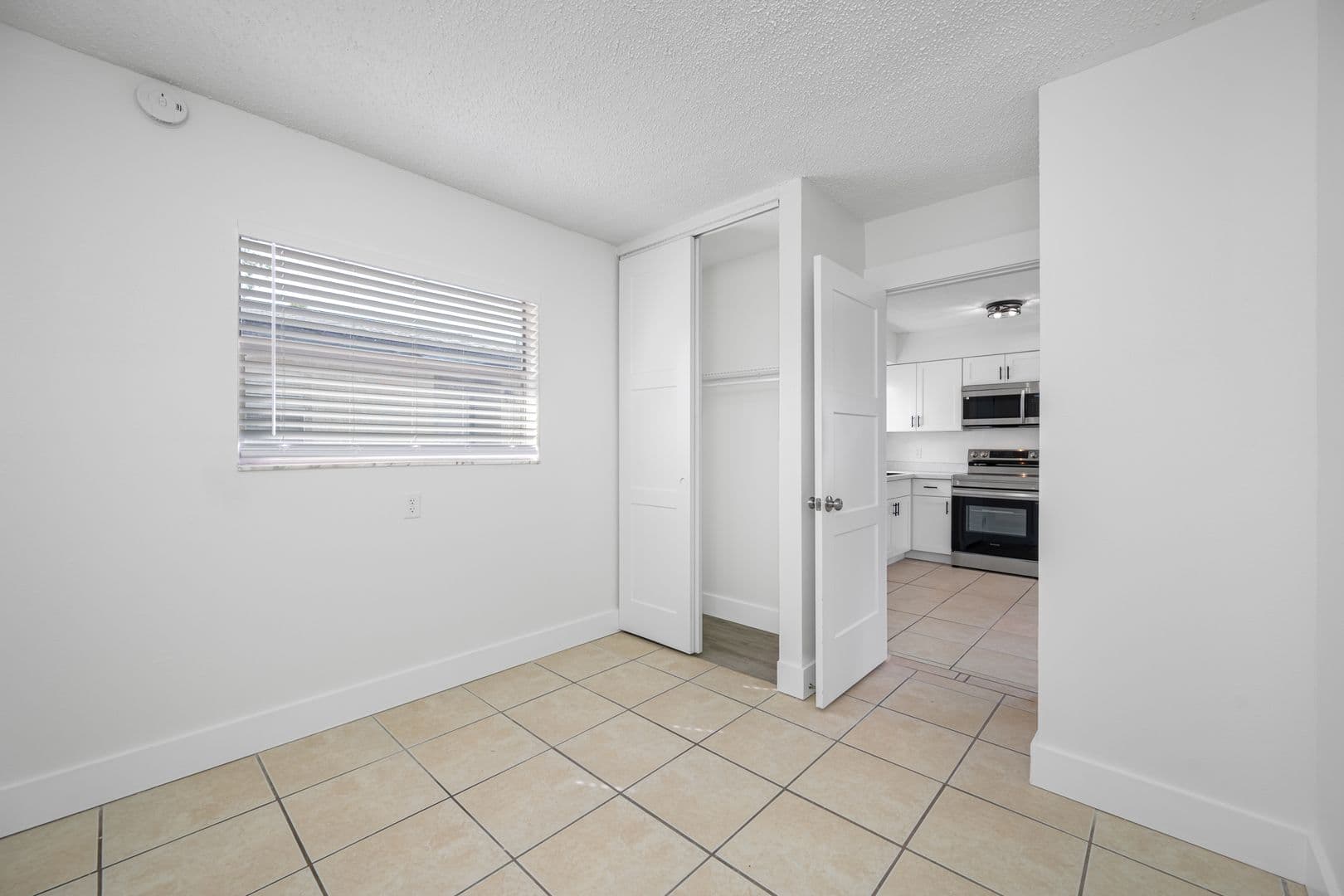 St Petersburg Apartment: 500 89th Avenue N