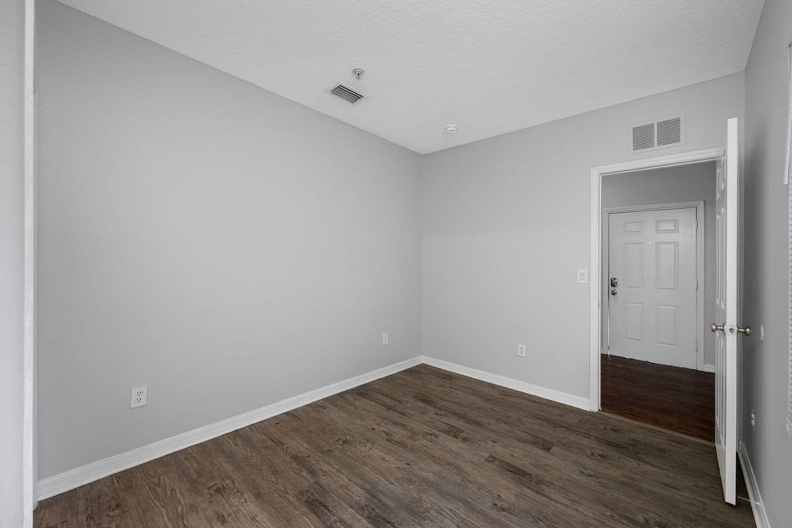 Tampa Apartment: 5709 Las Ventanas Dr