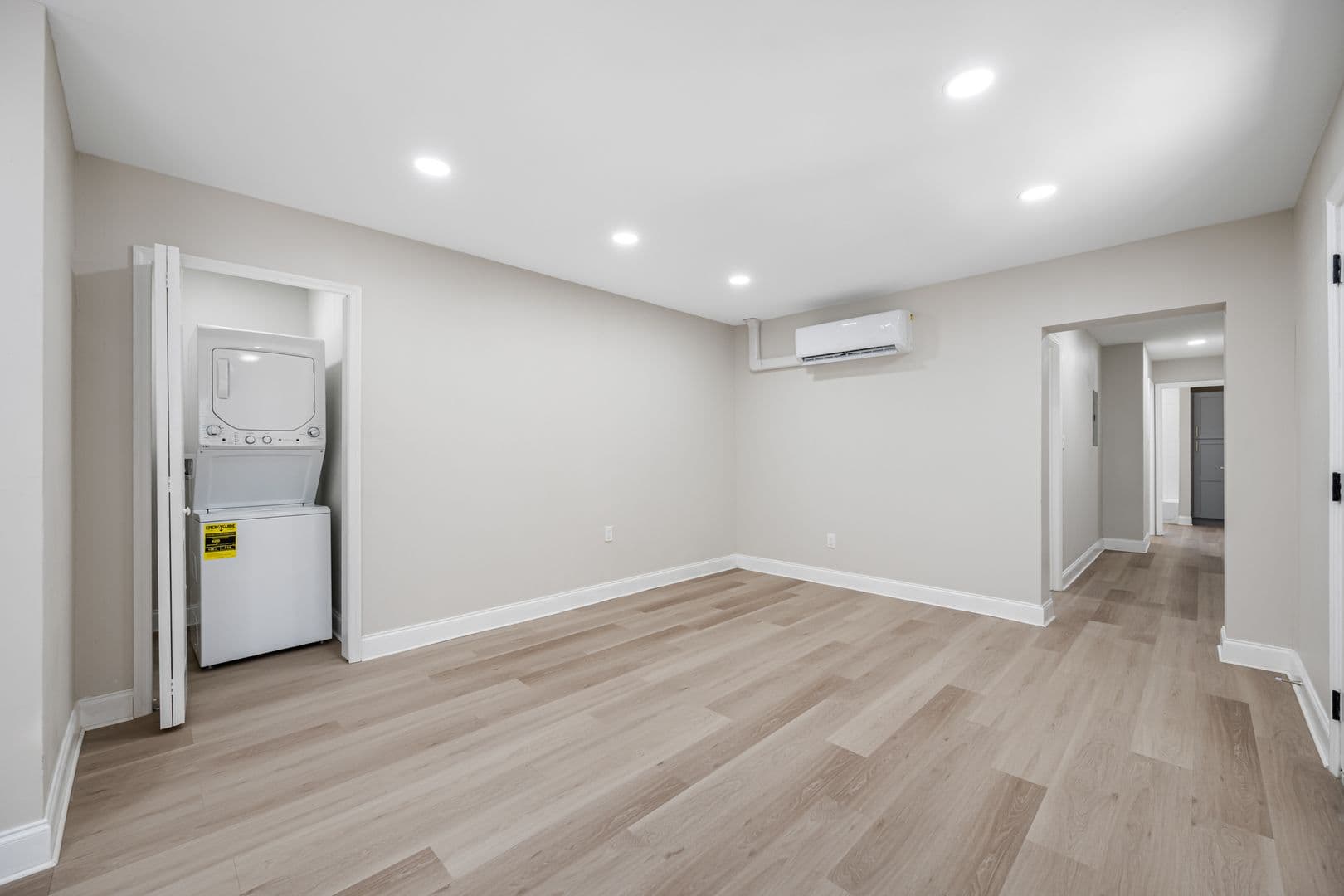 Tampa Apartment: 140-144 E Davis Blvd