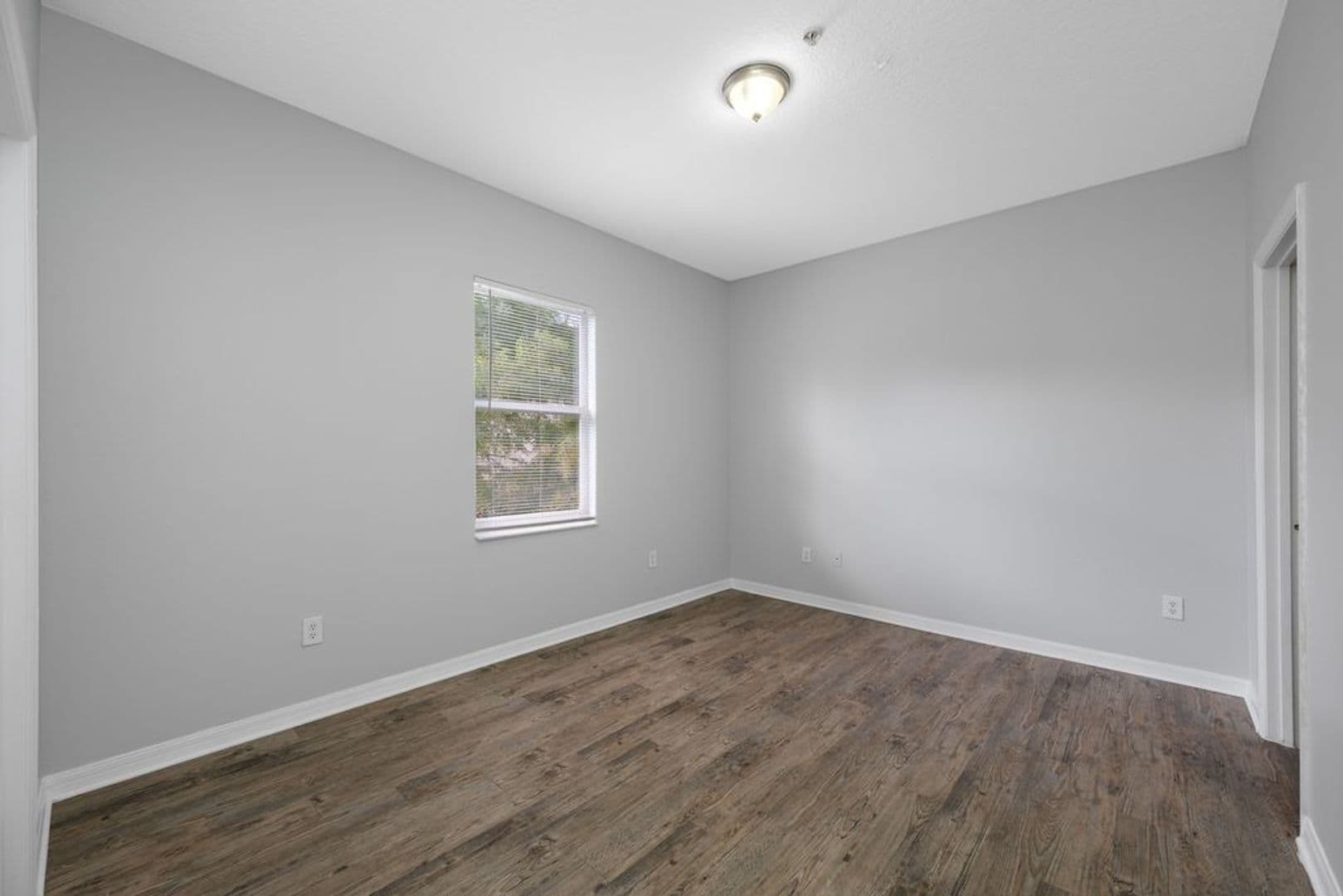 Tampa Apartment: 5709 Las Ventanas Dr