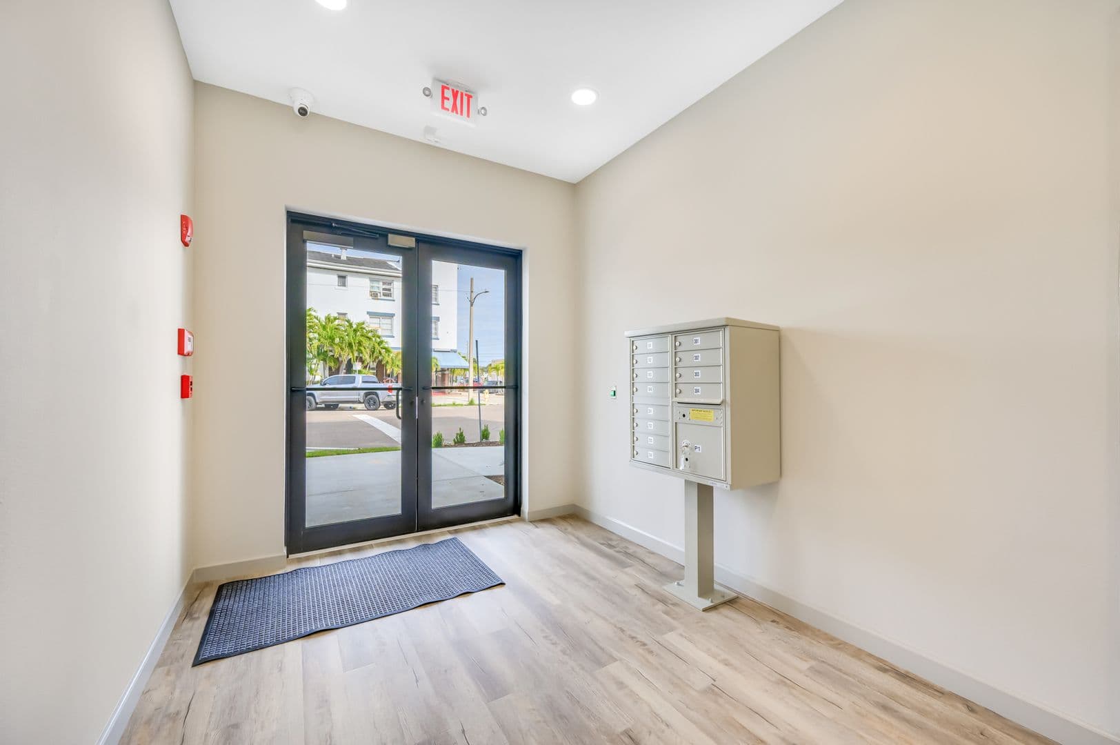 St. Petersburg Apartment: 700 3rd Ave South