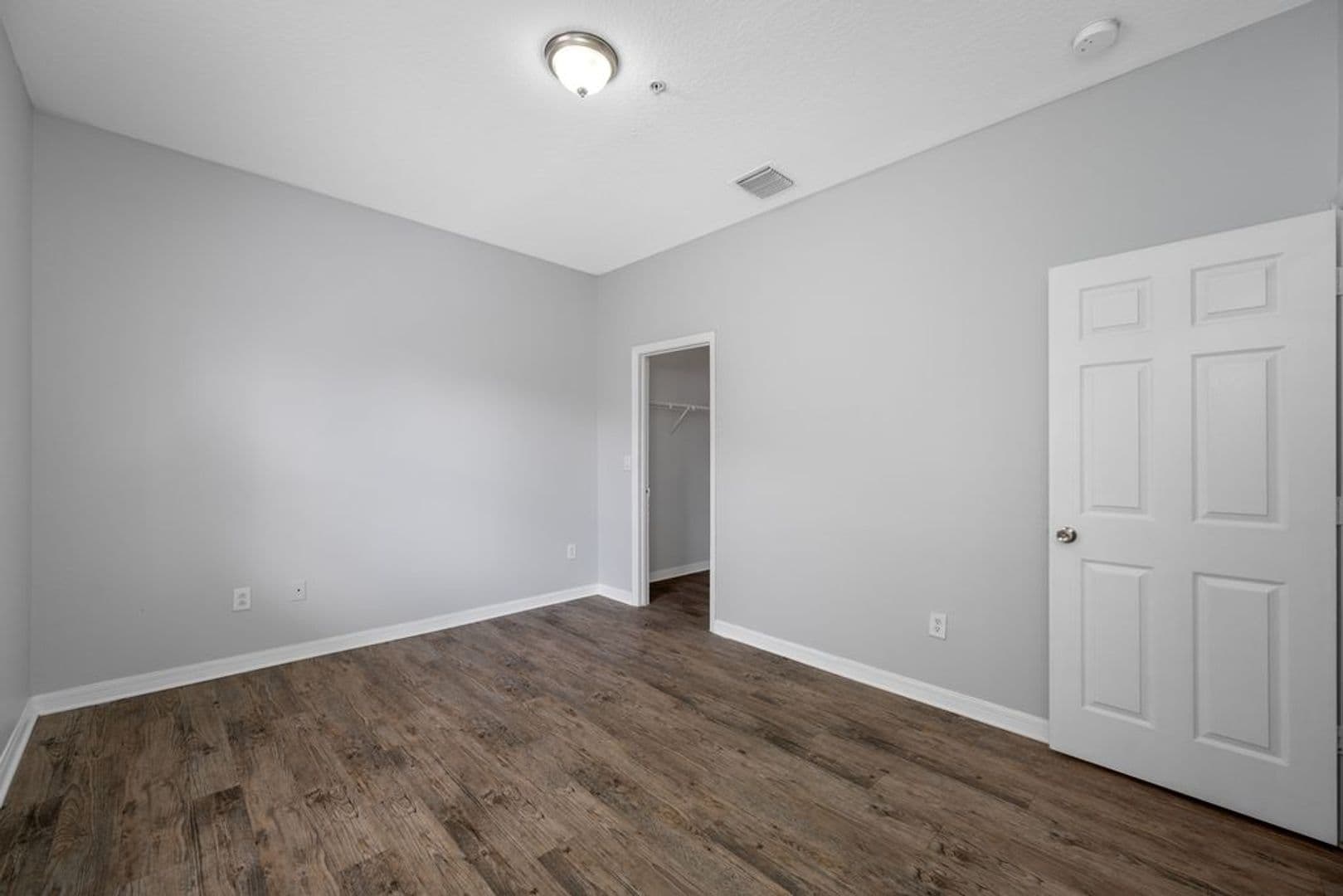 Tampa Apartment: 5709 Las Ventanas Dr