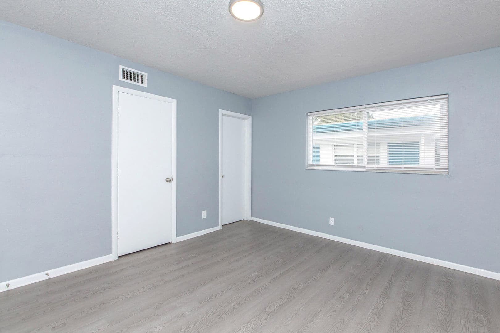 St Petersburg Apartment: 3556 66th Street N