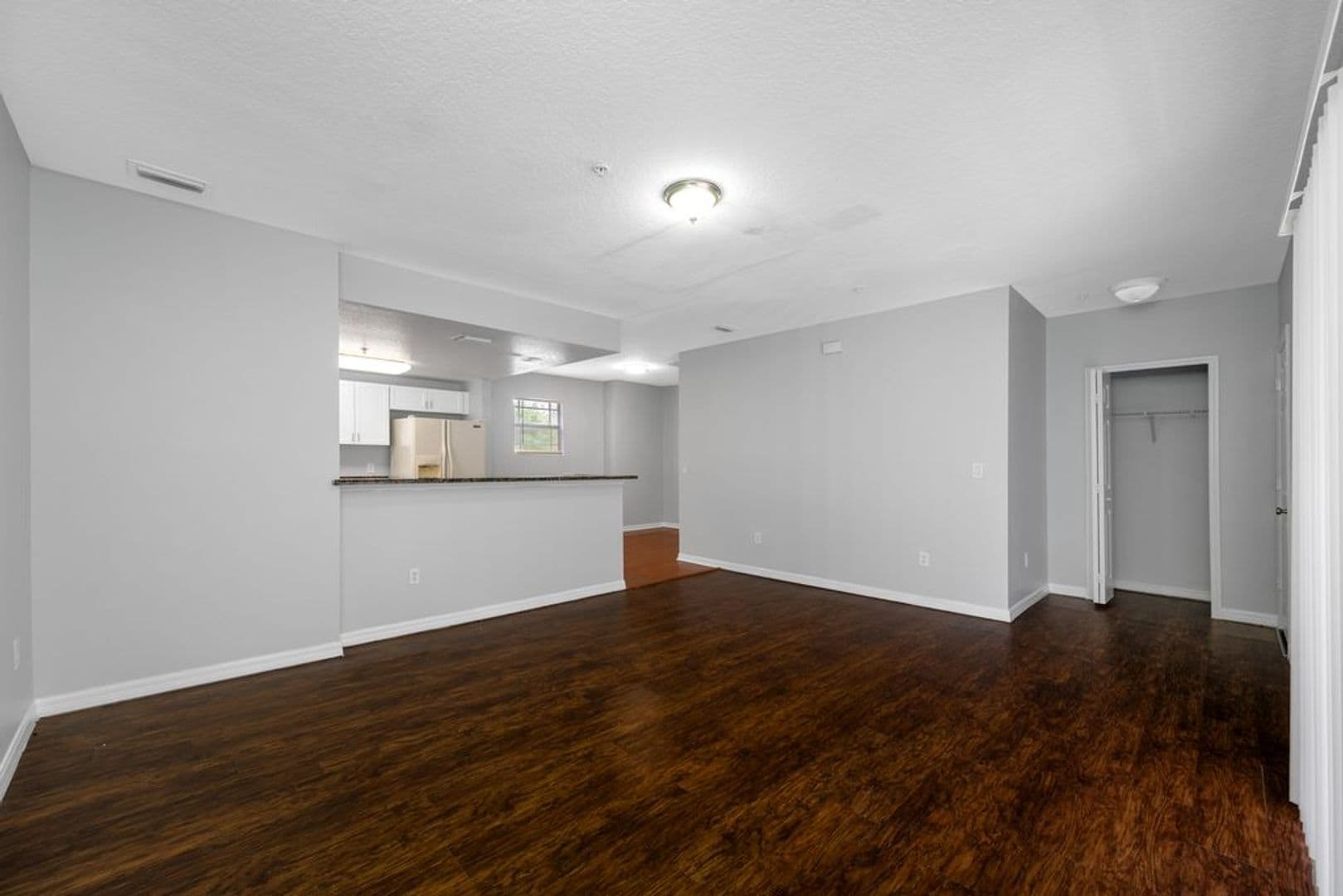 Tampa Apartment: 5709 Las Ventanas Dr