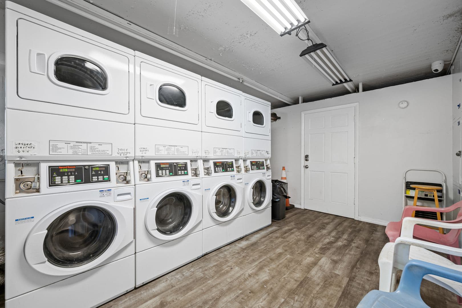 Largo Apartment: 1500 W Bay Dr