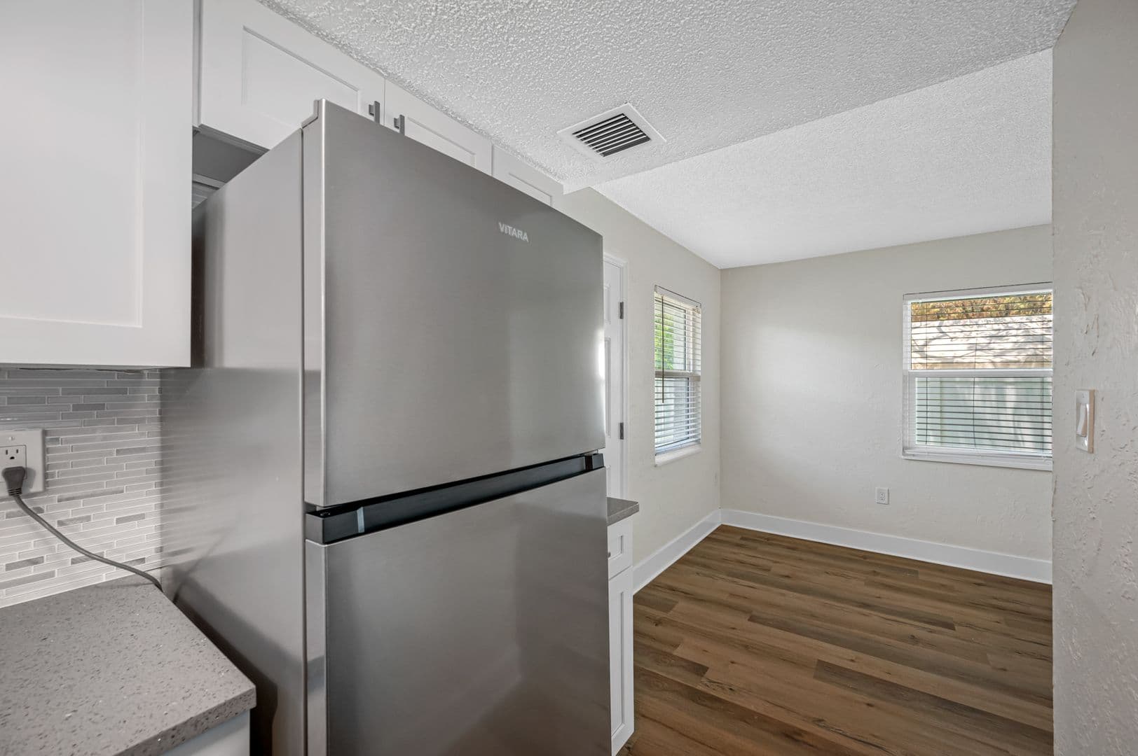 Clearwater Apartment: 1142 Sunset Point Rd