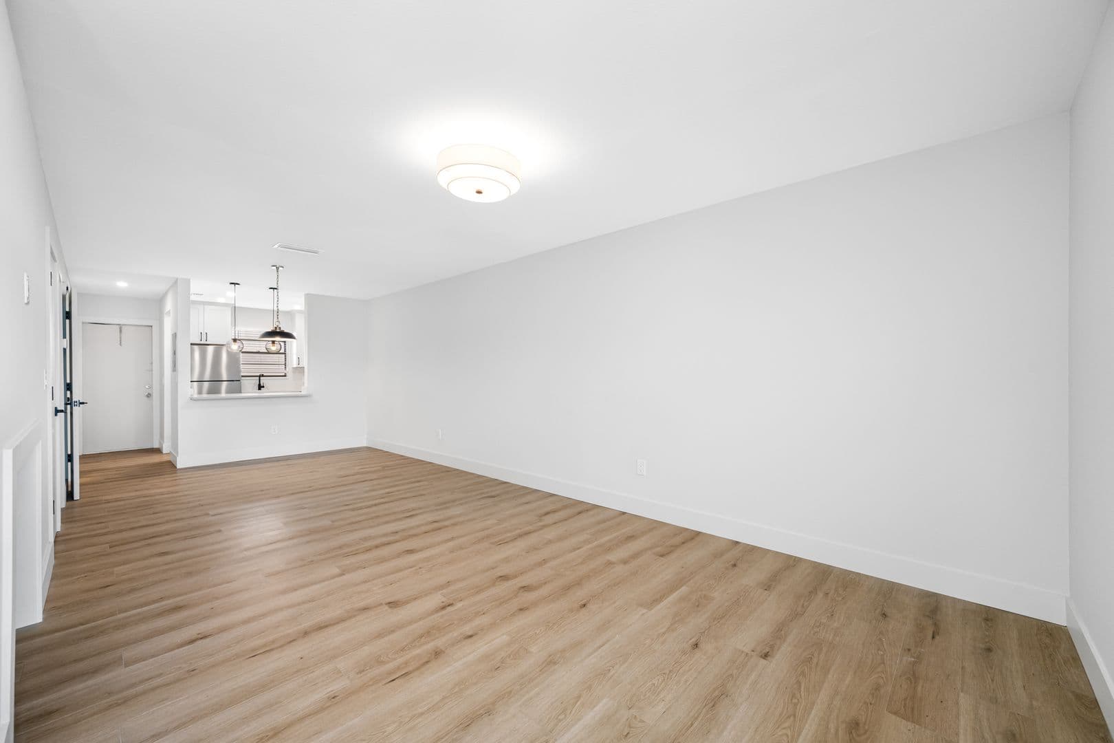Tampa Townhome: 6119 Memorial Hwy
