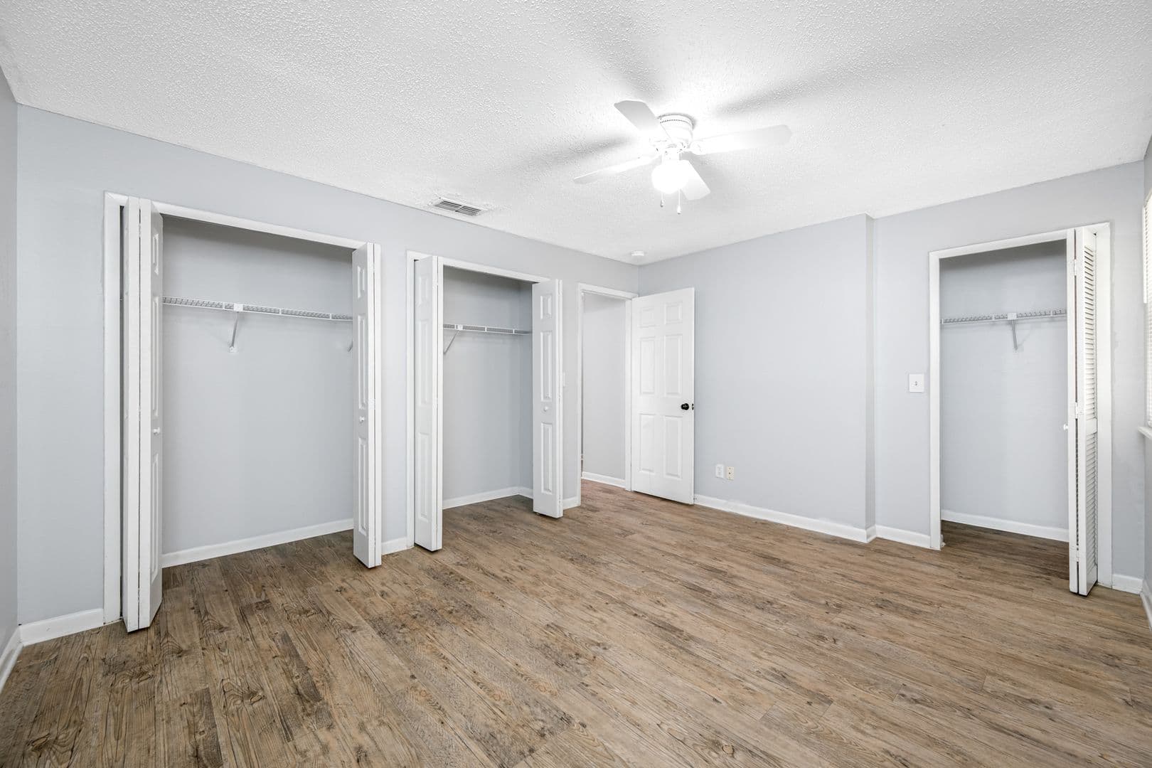 Tampa Apartment: 6501 N Himes Ave