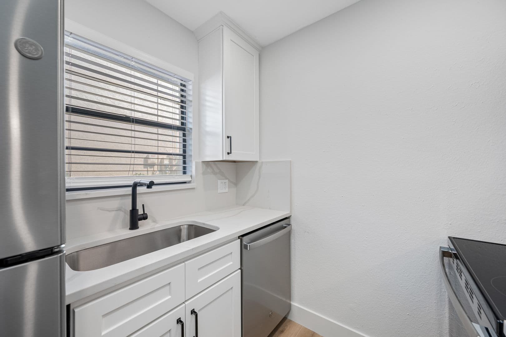 Tampa Townhome: 6119 Memorial Hwy
