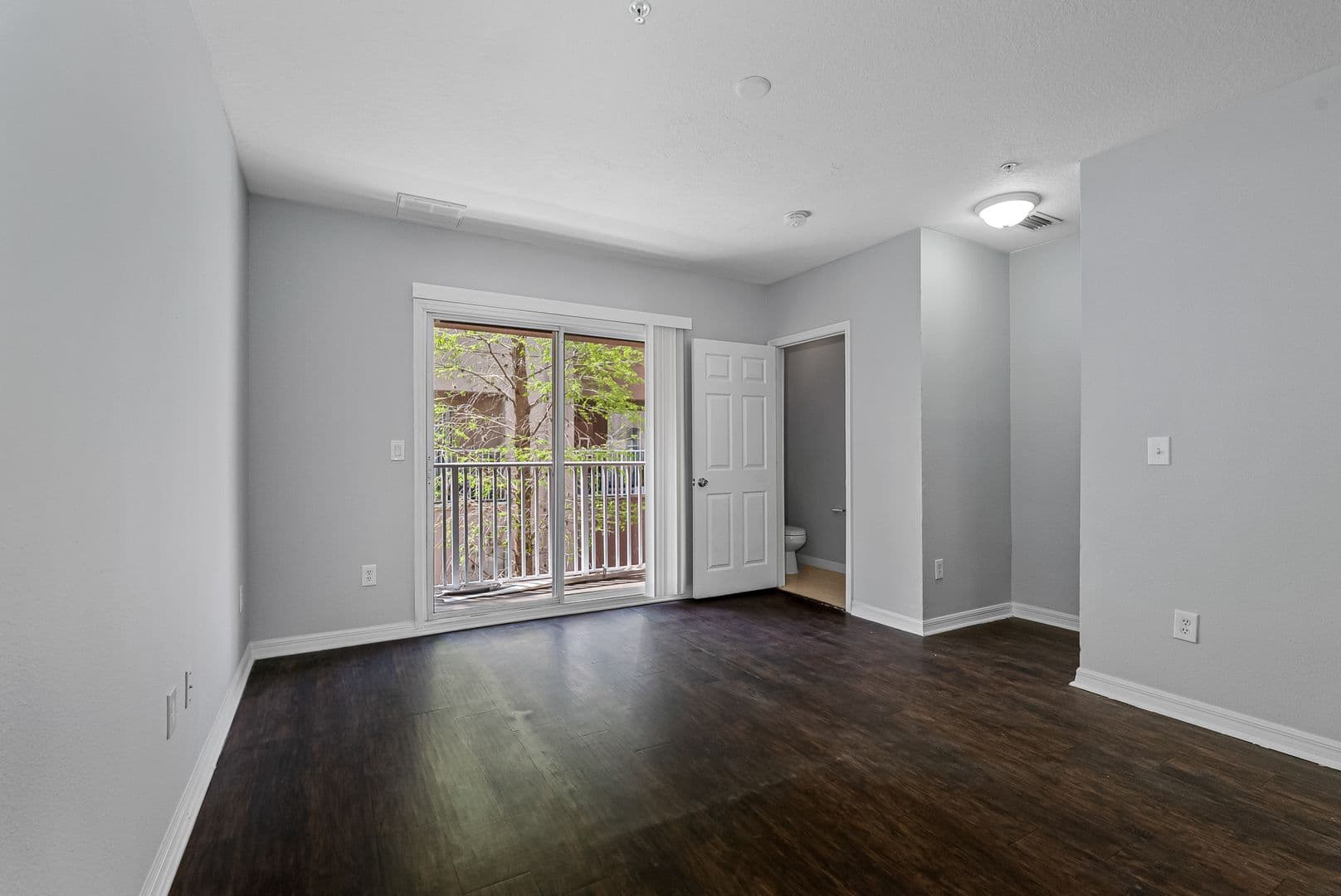 Tampa Apartment: 5709 Las Ventanas Dr