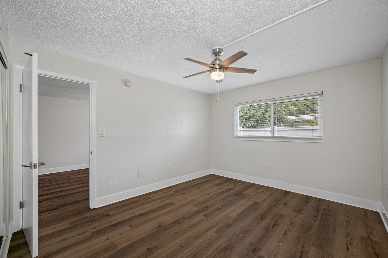 Clearwater Apartment: 1142 Sunset Point Rd