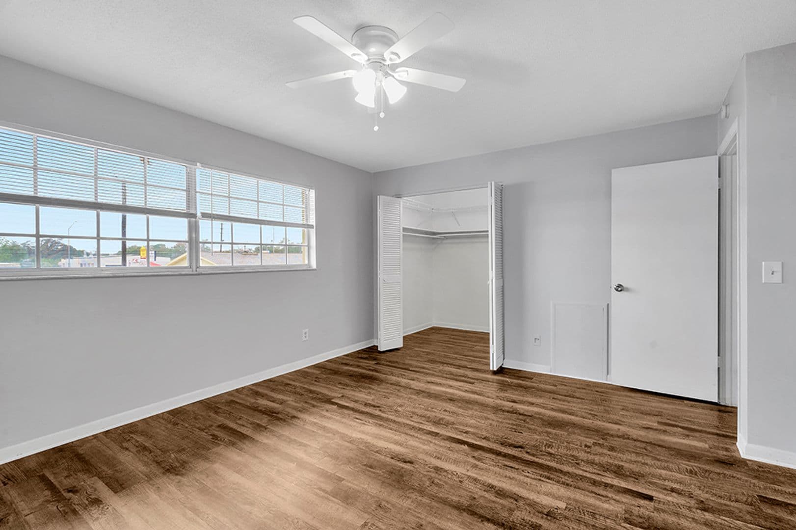 Palm Harbor Apartment: 30 Liberty Way