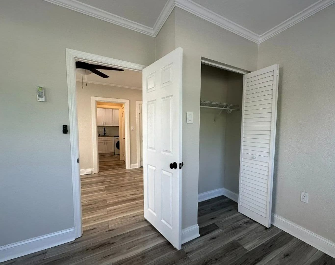 Tampa Apartment: 517 Columbia Dr.