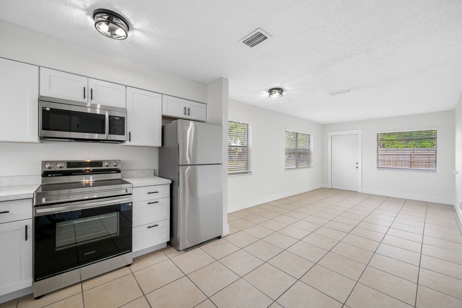 St Petersburg Apartment: 500 89th Avenue N