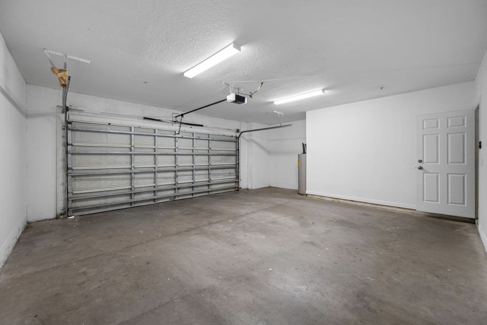 Tampa Apartment: 5709 Las Ventanas Dr